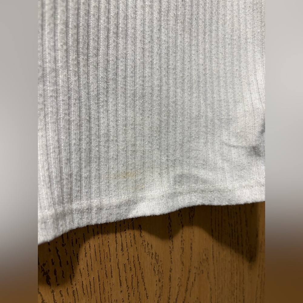 Used SHEIN White Ribbed Crop Top - Picture 3 of 5